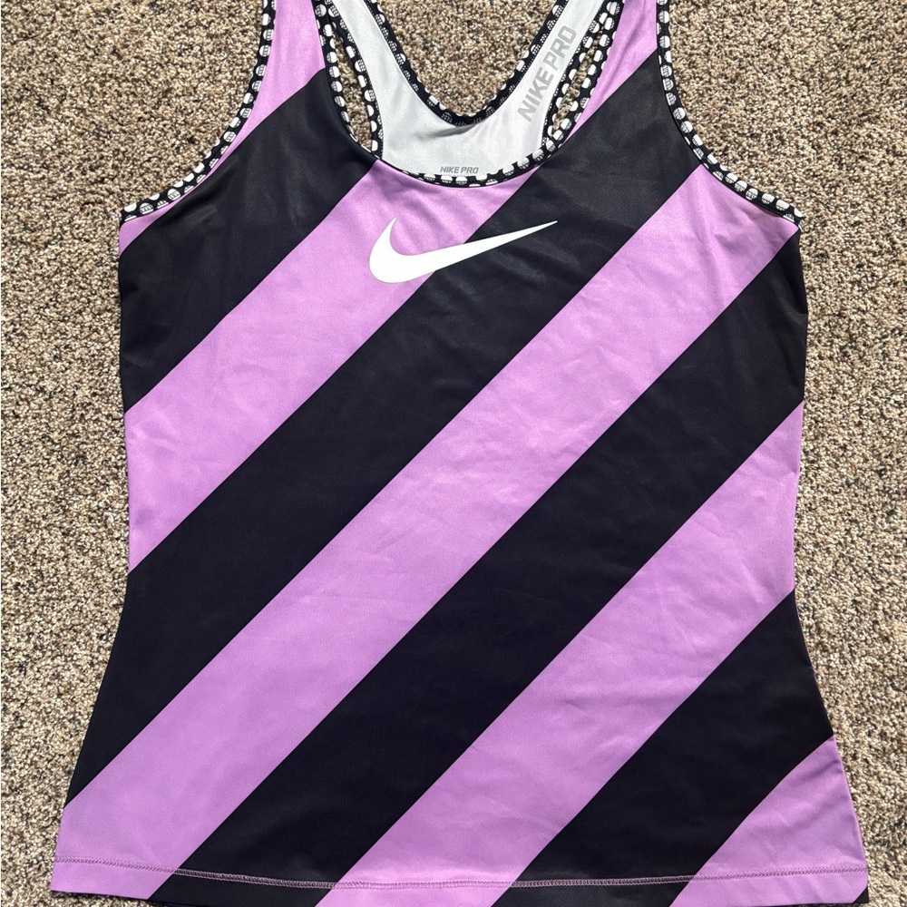 Nike Pro women's Large performance tank top black & lavender striped pattern